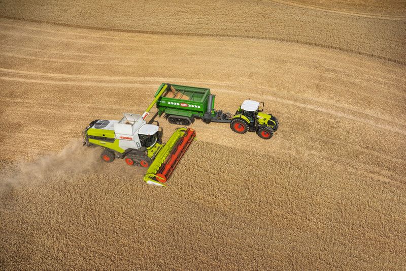 Трактор Claas Axion 850 CA-AX850 фото